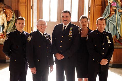 Cbs blue bloods - 33 minutes ago · Blue Bloods normally airs on Friday nights on CBS. But due to NCAA March Madness, a new episode of the Tom Selleck cop drama won’t air on March 22. Instead, CBS will air the Duke vs. Vermont ... 